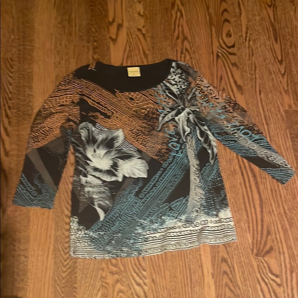 Women's Black and Blue Patterned Top